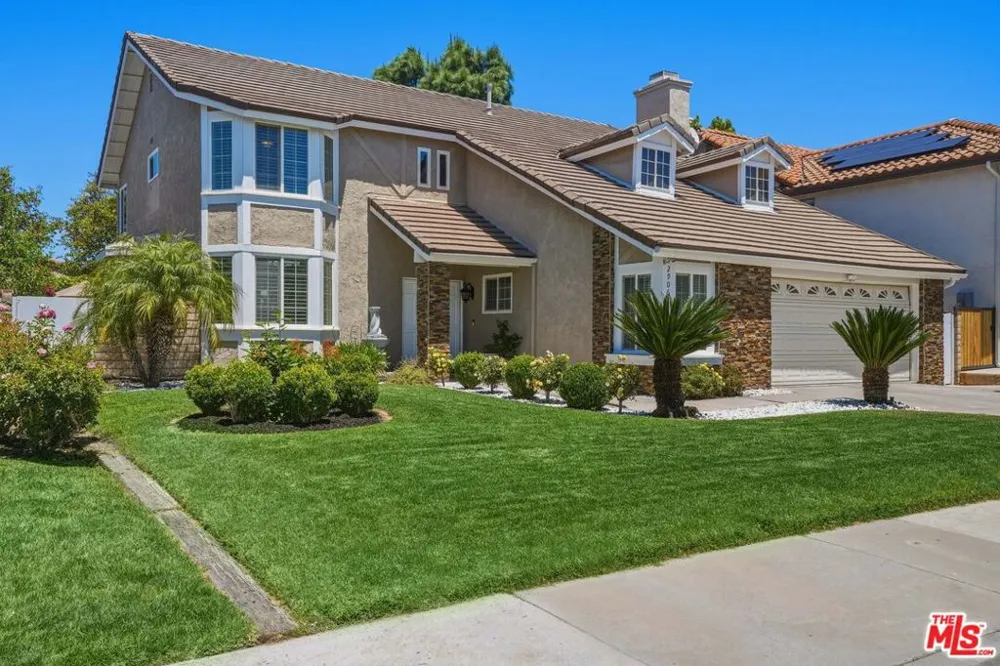29061 Saddlebrook Drive Agoura Hills, CA 91301