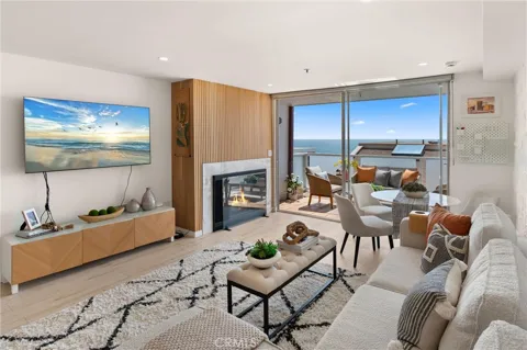 615 Esplanade #503