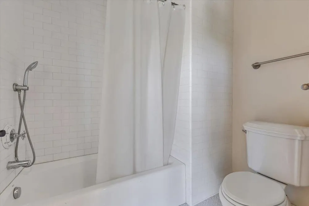 2727 Thomas Road Hollister, CA 95023