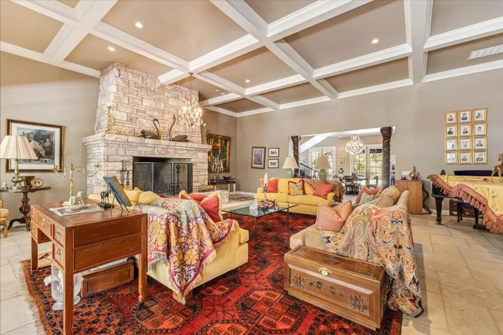 2727 Thomas Road Hollister, CA 95023