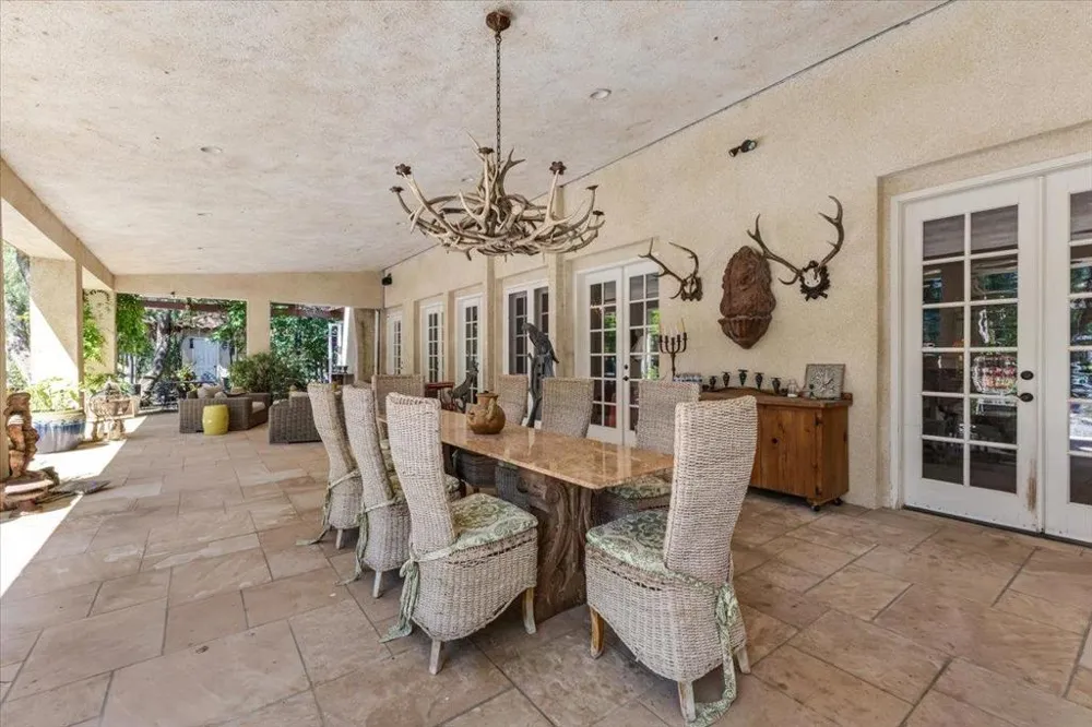 2727 Thomas Road Hollister, CA 95023