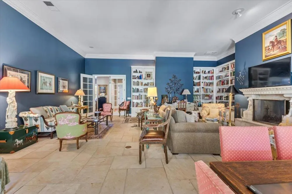 2727 Thomas Road Hollister, CA 95023
