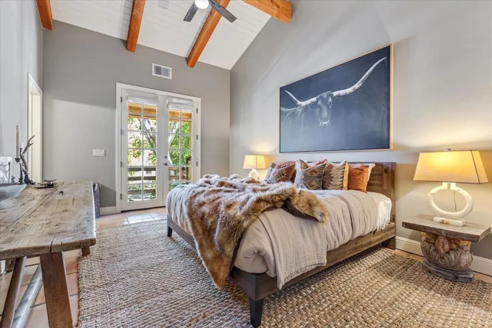 2727 Thomas Road Hollister, CA 95023