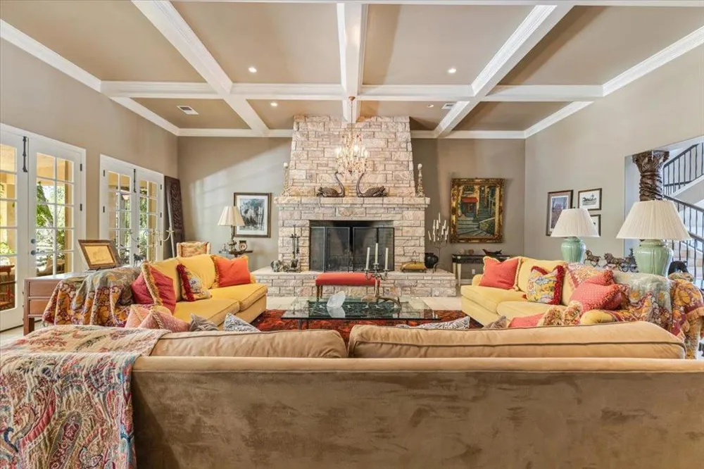 2727 Thomas Road Hollister, CA 95023