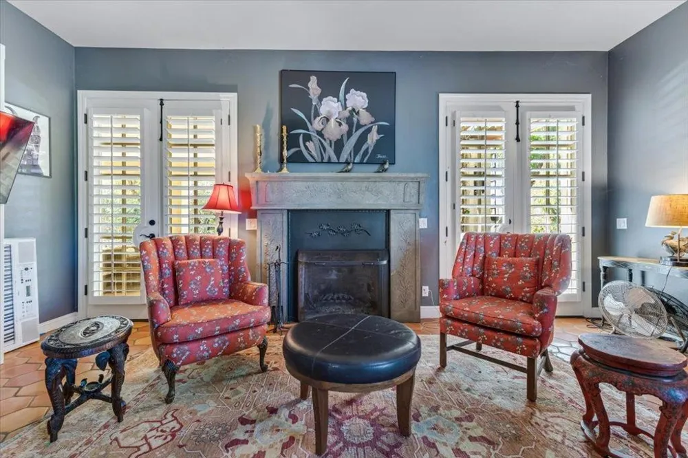 2727 Thomas Road Hollister, CA 95023