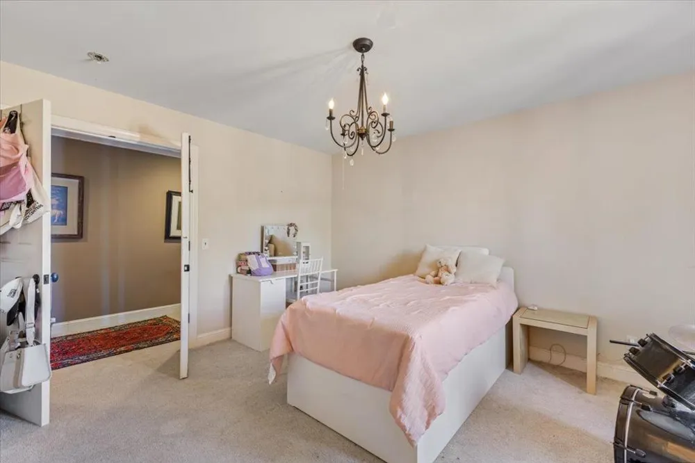 2727 Thomas Road Hollister, CA 95023