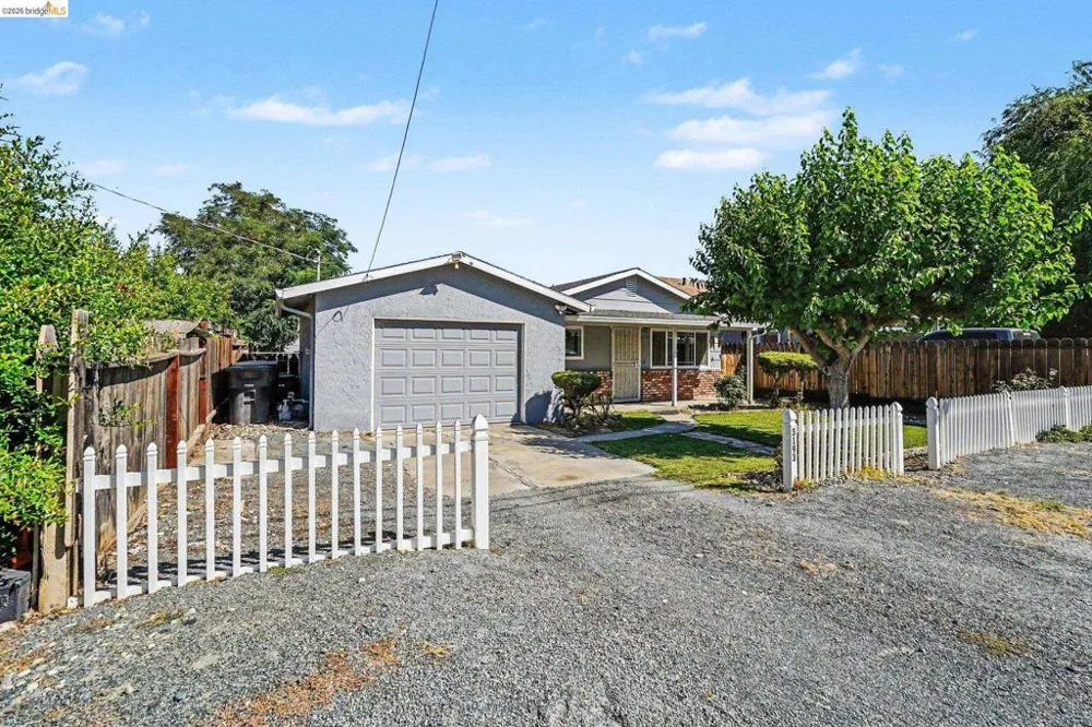 3193 Hosie Ave Byron, CA 94514
