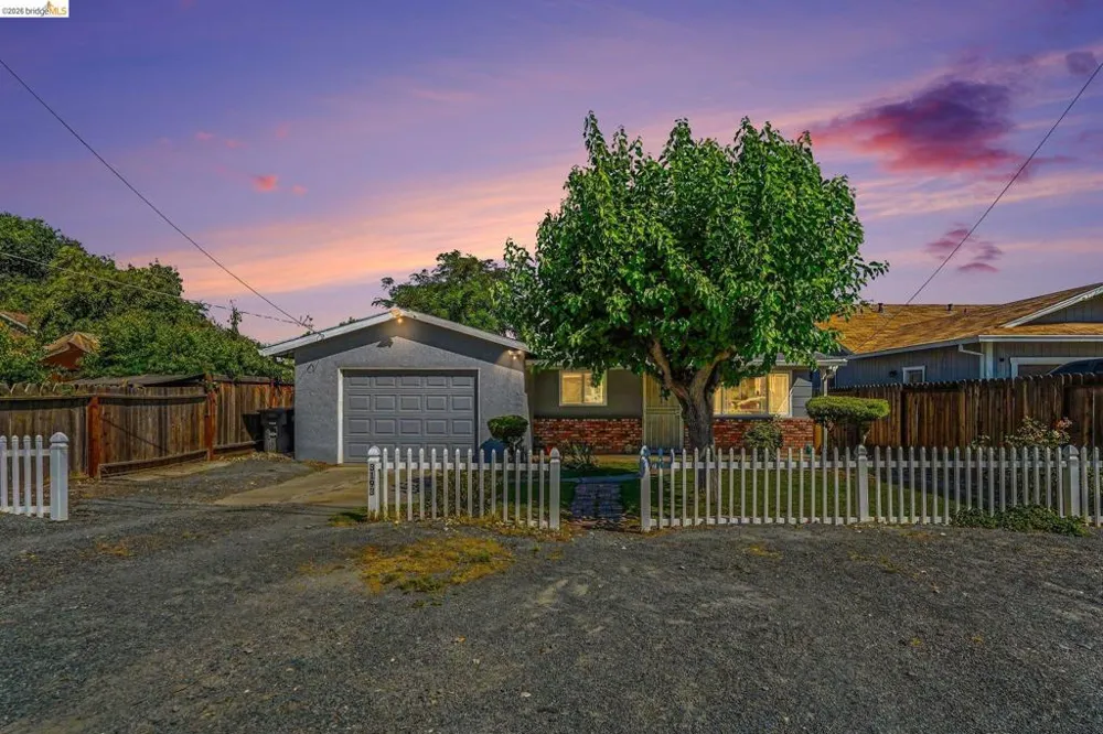 3193 Hosie Ave Byron, CA 94514