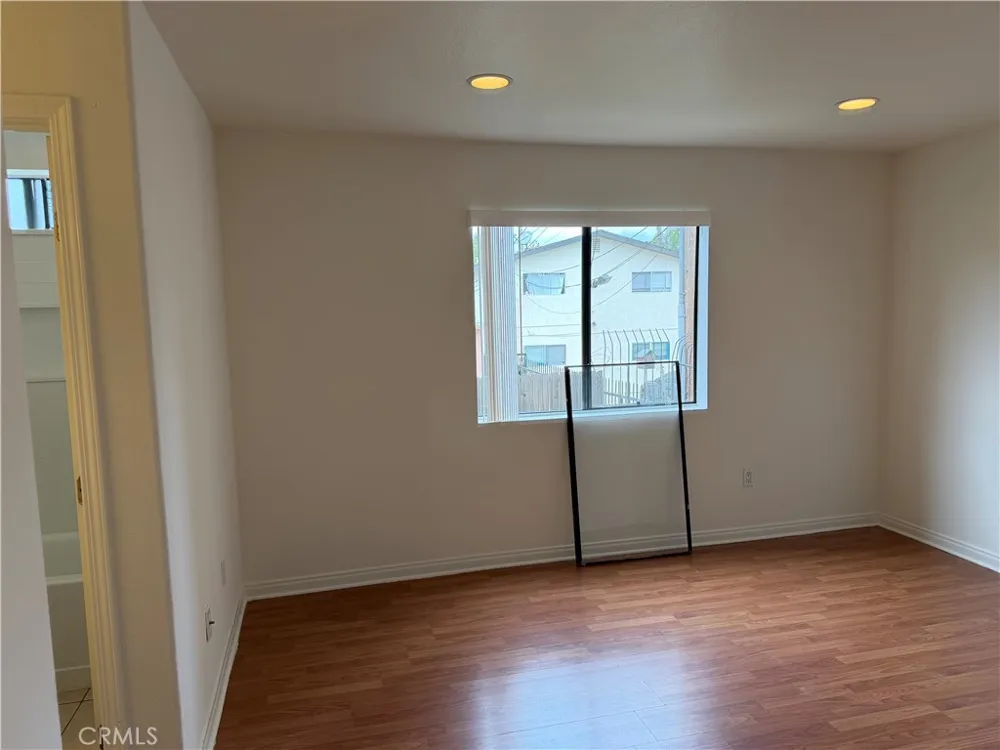 1509 Stanley #108 Long Beach, CA 90804