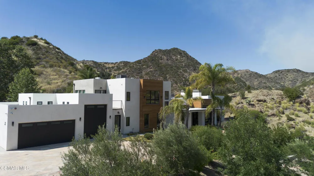 Address Not Shown Agoura Hills, CA 91301