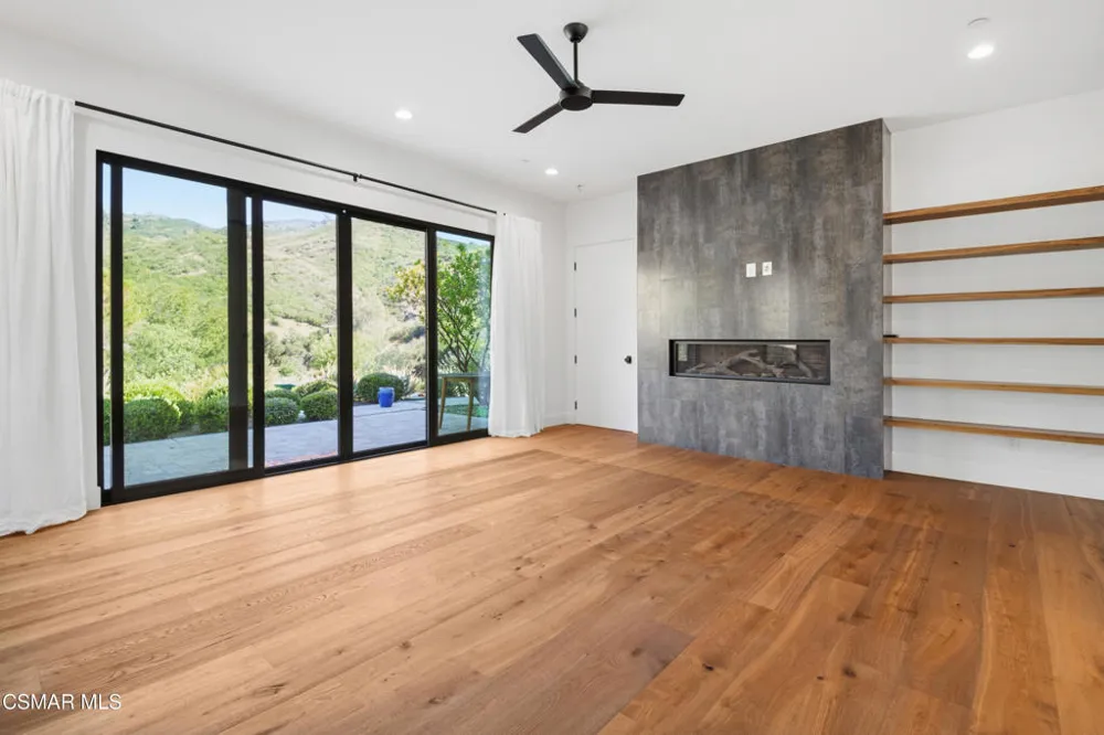 Address Not Shown Agoura Hills, CA 91301