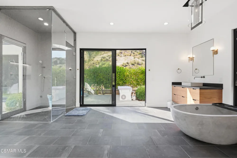 Address Not Shown Agoura Hills, CA 91301