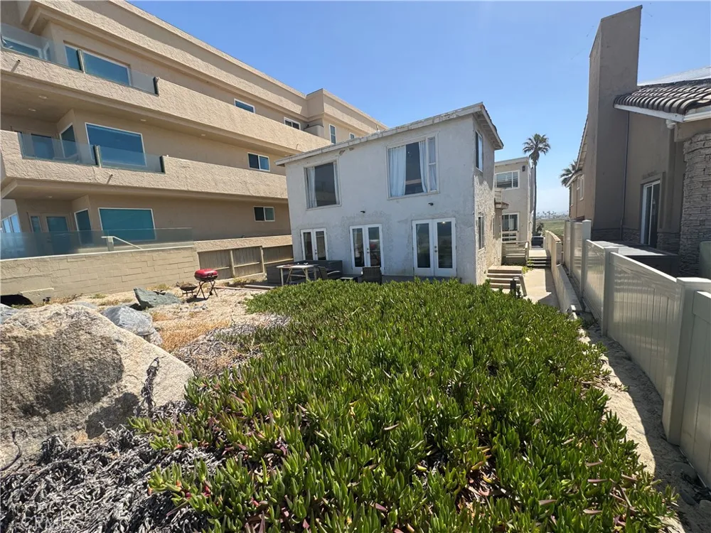 1398 Seacoast #D Imperial Beach, CA 91932