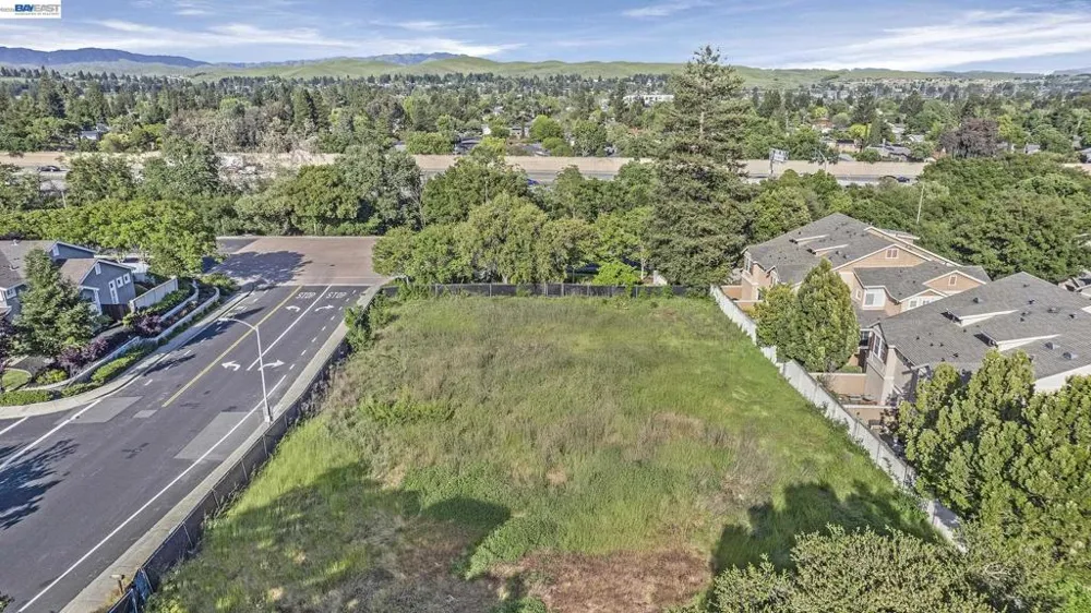 19251 San Ramon Valley Bl San Ramon, CA 94583