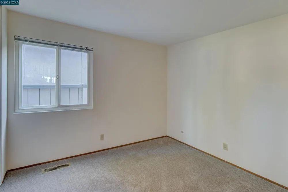 585 Mt Dell Dr Clayton, CA 94517