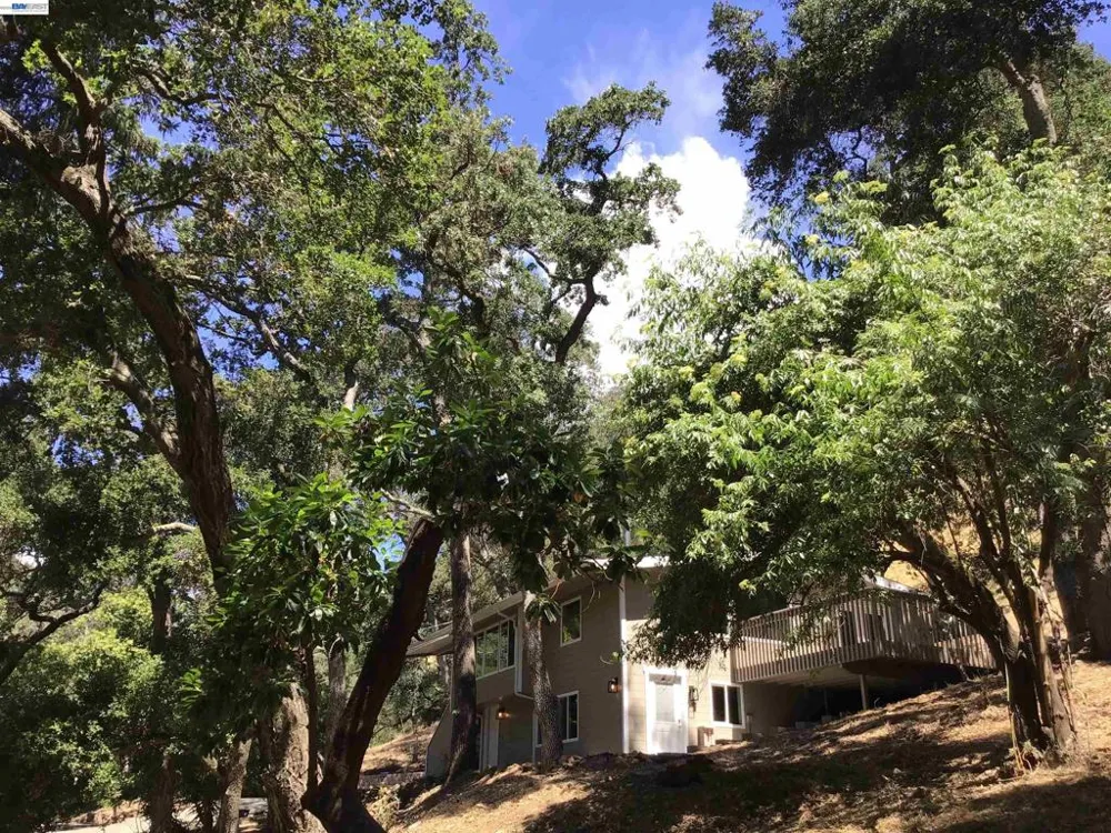 1929 Kilkare Road Sunol, CA 94586