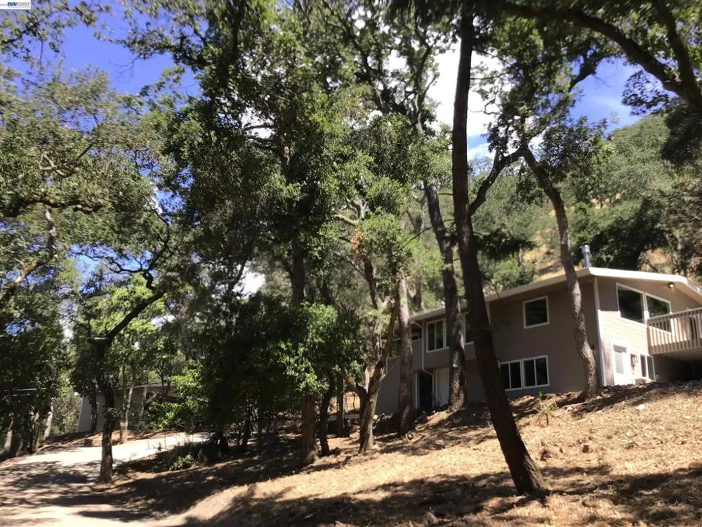 1929 Kilkare Road Sunol, CA 94586