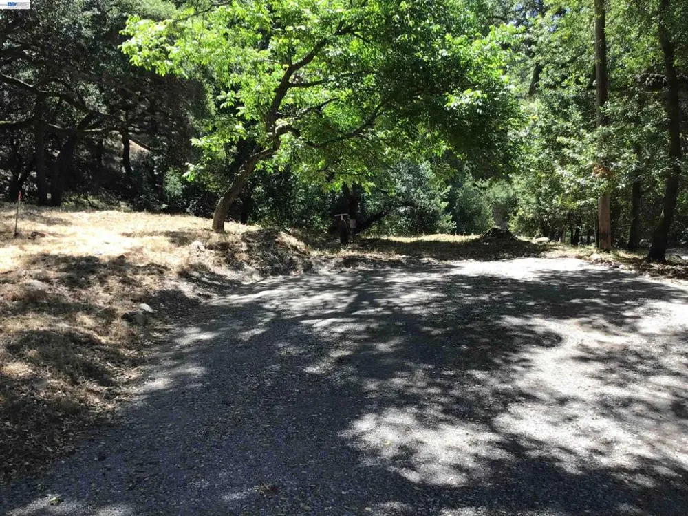 1929 Kilkare Road Sunol, CA 94586