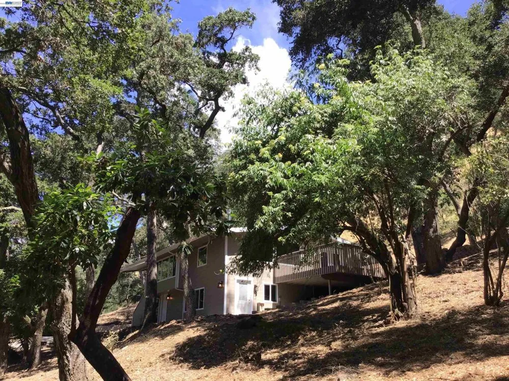 1929 Kilkare Road Sunol, CA 94586