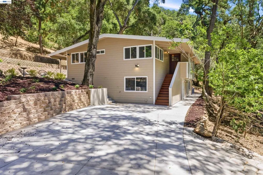 1929 Kilkare Road Sunol, CA 94586