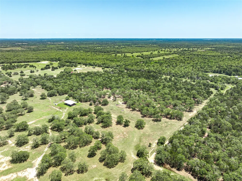 4638 Red Hollow Lane Lane Smithville, TX 78957