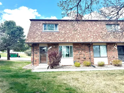 211 Holman Way