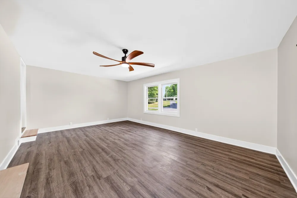 4097 Hanging Limb Hwy Monterey, TN 38574