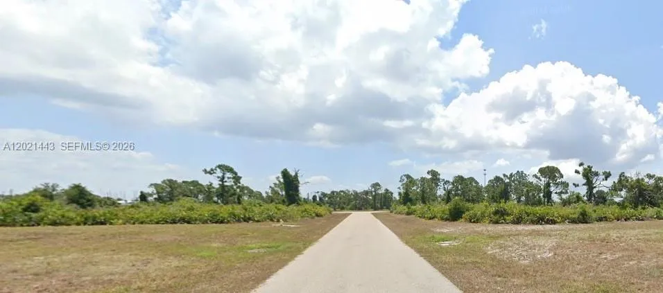 12 Trim Other City - In The State Of Florida, FL 33946