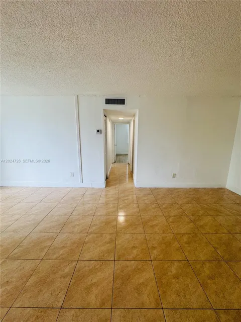 486 NW 165th St Rd #B-201