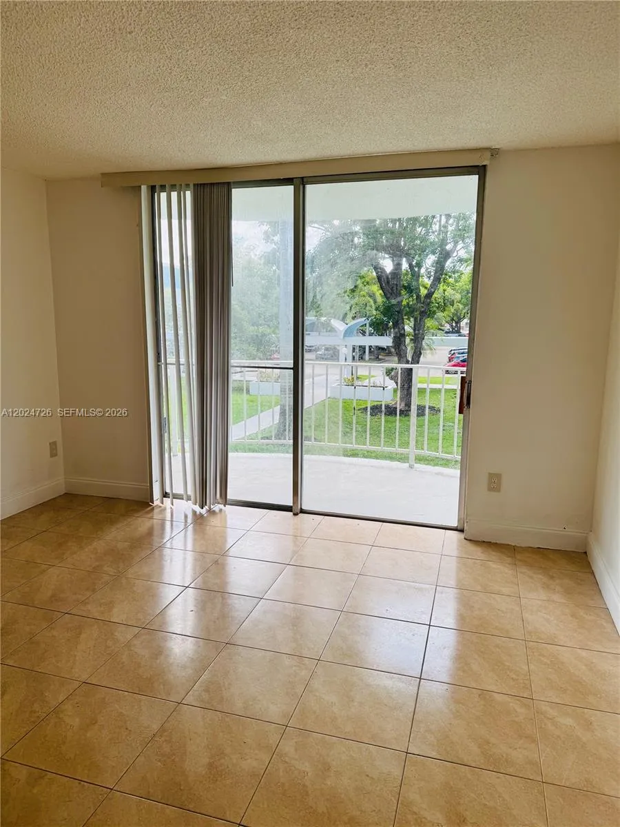 486 NW 165th St Rd #B-201 Miami, FL 33169