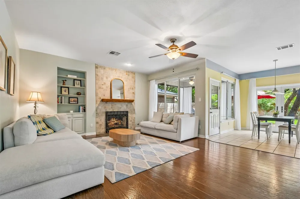 13353 Amasia Drive Austin, TX 78729
