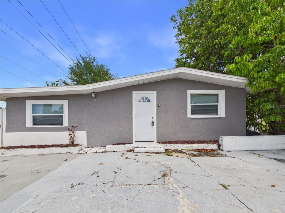 605 S DISSTON AVENUE Tarpon Springs, FL 34689