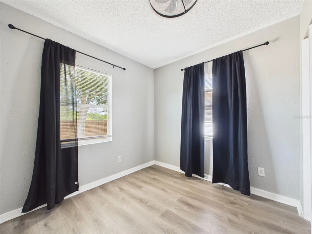 605 S DISSTON AVENUE Tarpon Springs, FL 34689
