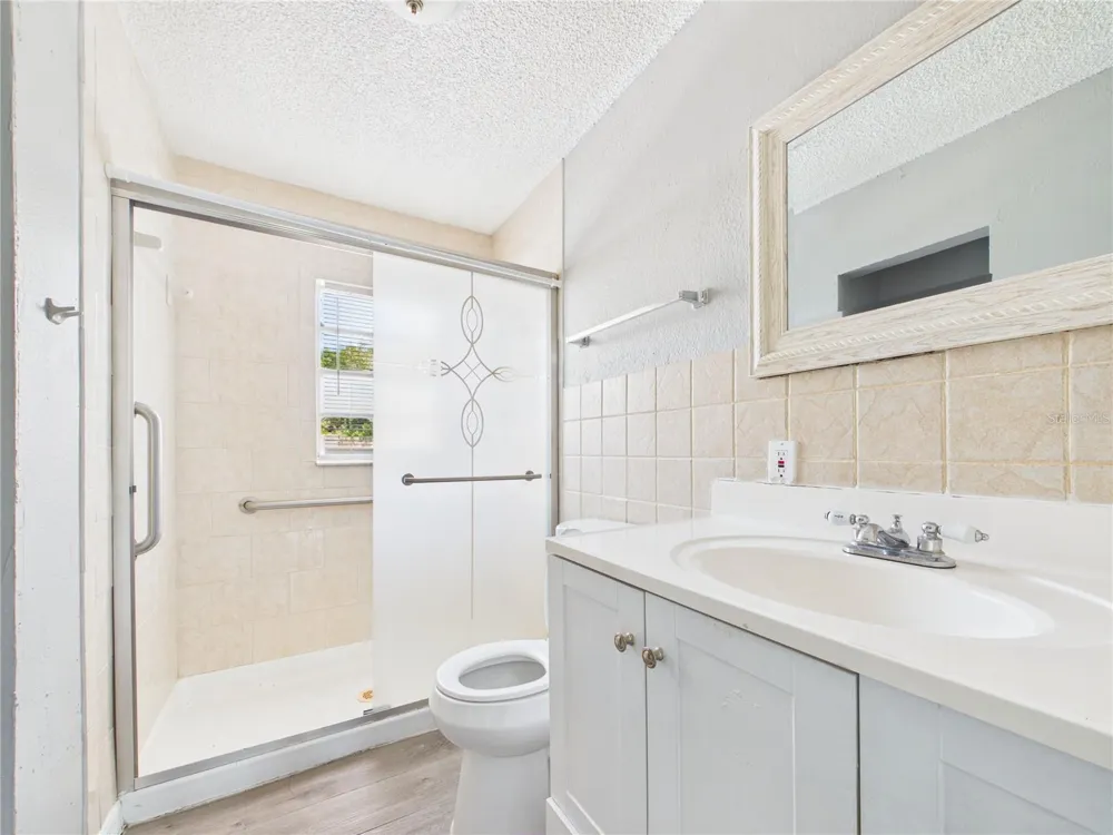 605 S DISSTON AVENUE Tarpon Springs, FL 34689