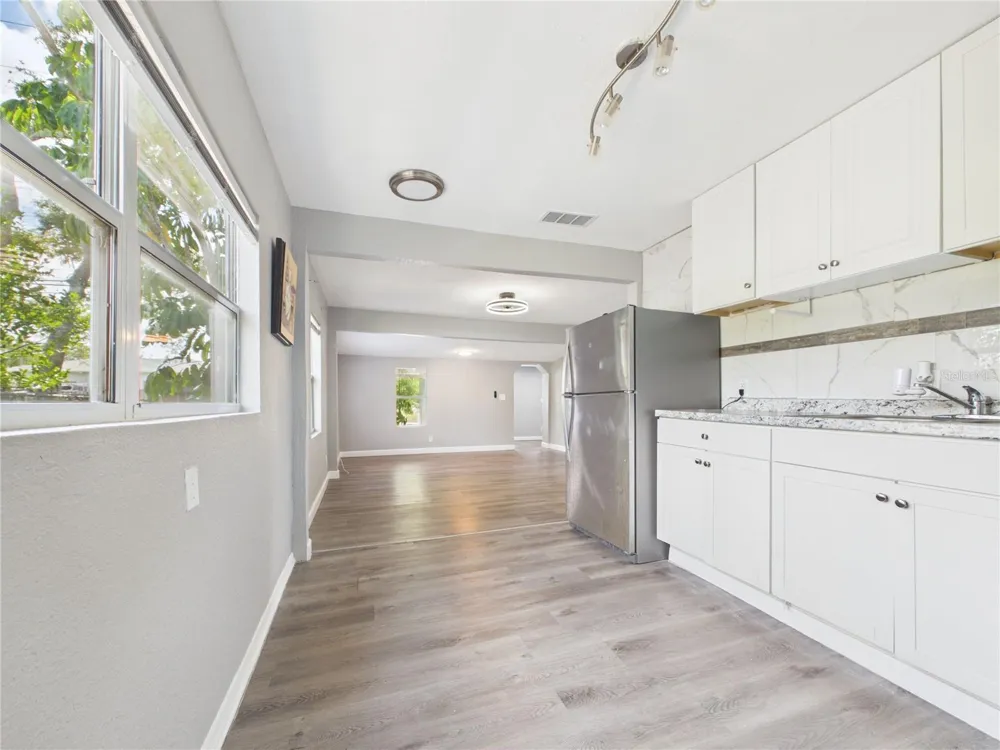 605 S DISSTON AVENUE Tarpon Springs, FL 34689