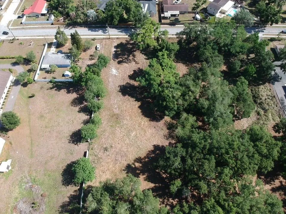 521 E CLAY AVENUE Brandon, FL 33510