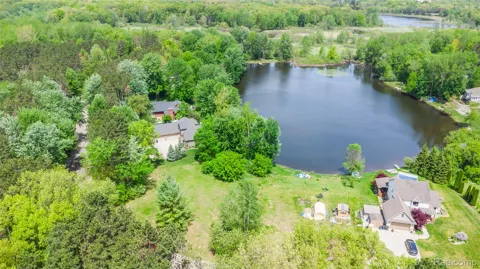 9076 Pineview Lake Court