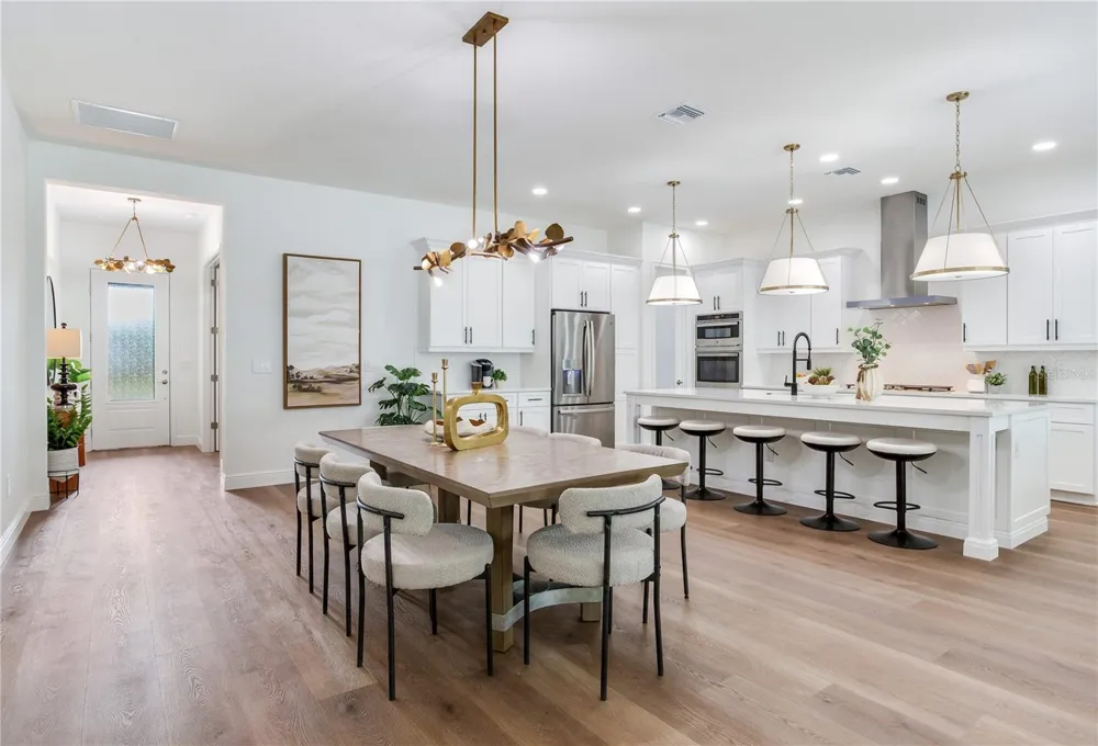 2814 54TH STREET S Gulfport, FL 33707