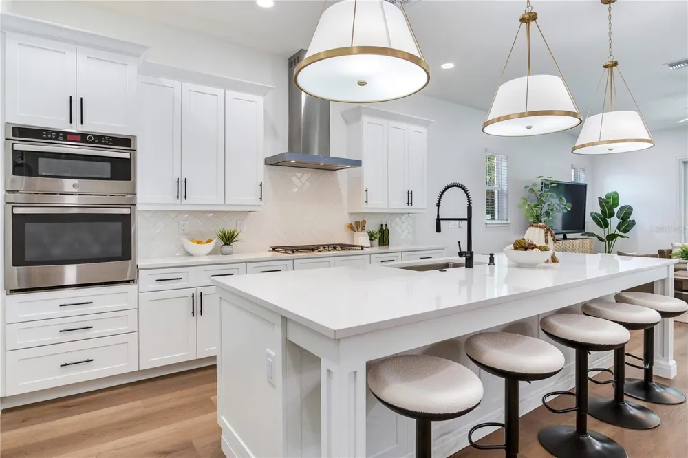 2814 54TH STREET S Gulfport, FL 33707