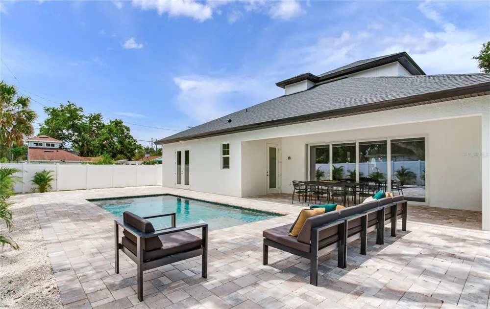 2814 54TH STREET S Gulfport, FL 33707