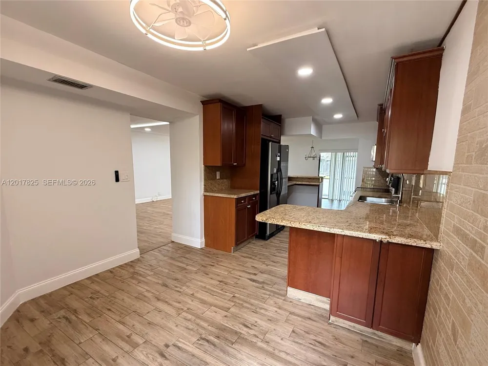 9717 New River Canal Rd. #406 Plantation, FL 33324