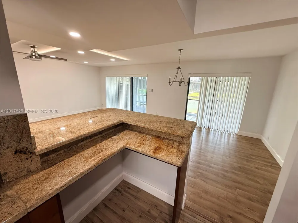 9717 New River Canal Rd. #406 Plantation, FL 33324
