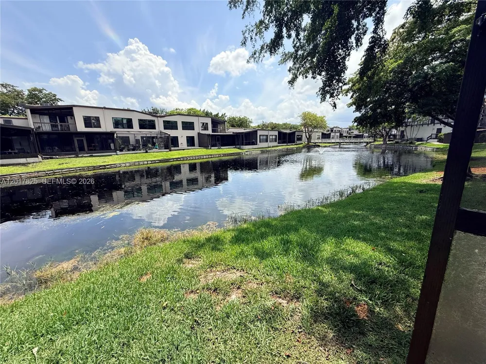 9717 New River Canal Rd. #406 Plantation, FL 33324