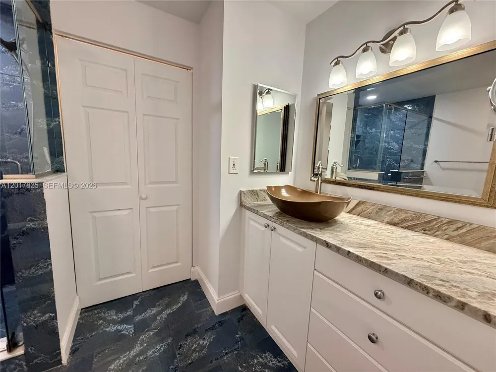 9717 New River Canal Rd. #406 Plantation, FL 33324