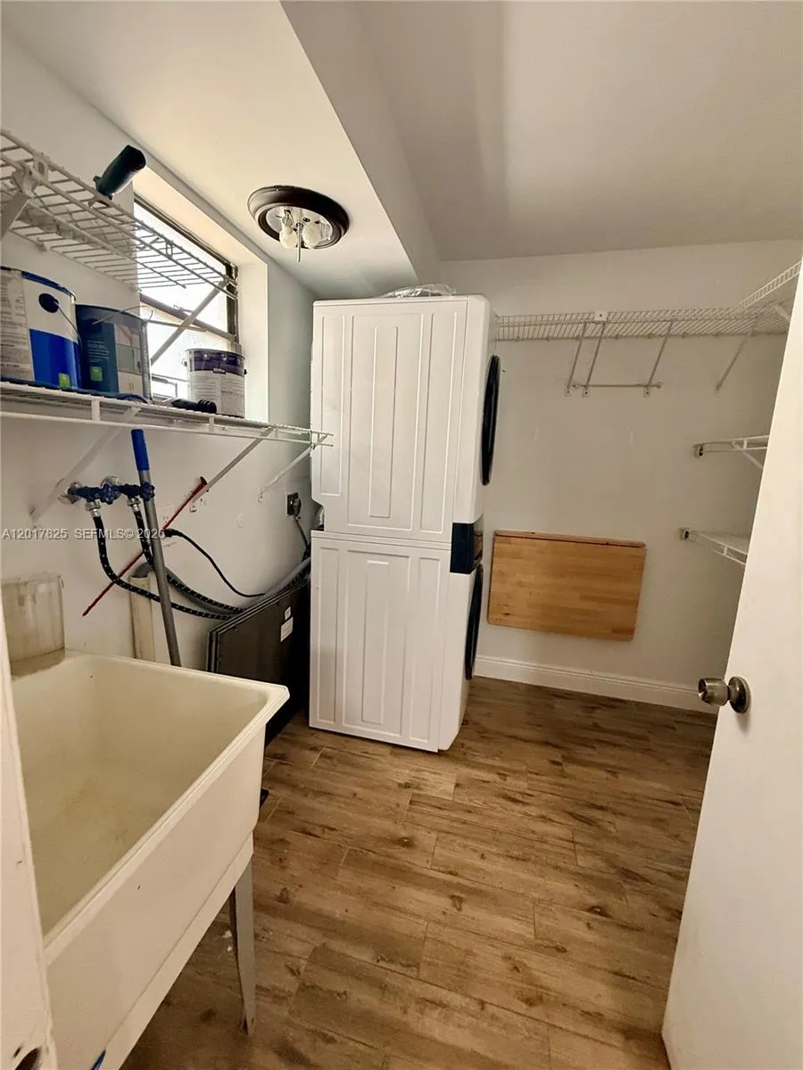 9717 New River Canal Rd. #406 Plantation, FL 33324