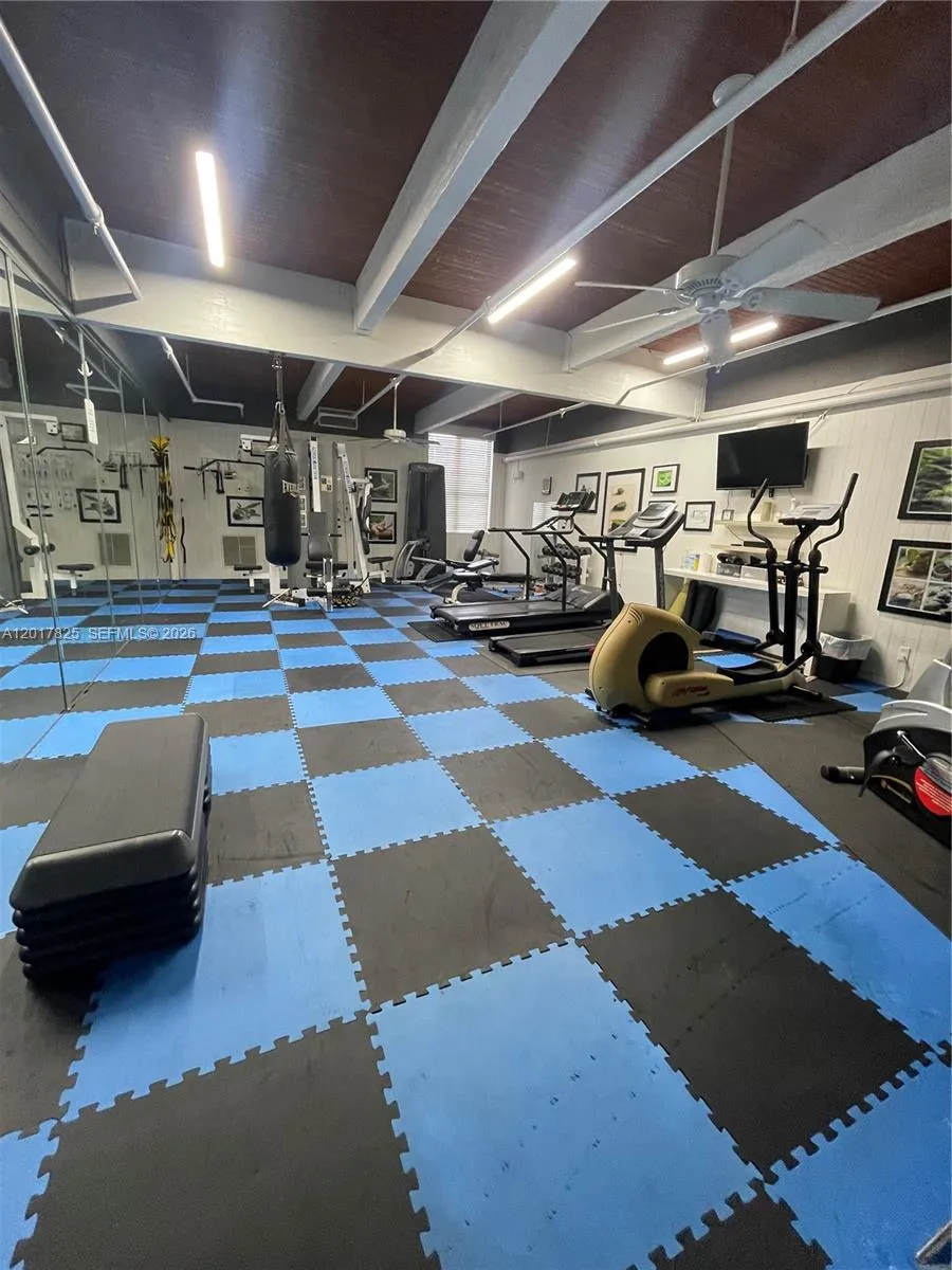 9717 New River Canal Rd. #406 Plantation, FL 33324