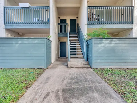 250 El Dorado Boulevard #150