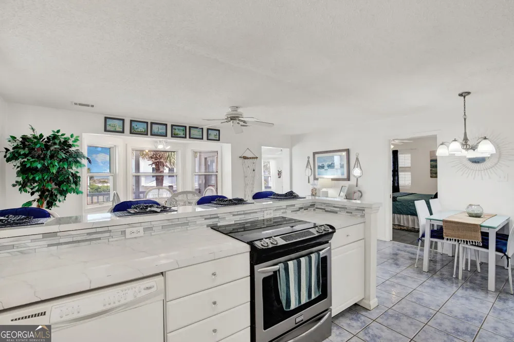 4 13th LN Tybee Island, GA 31328