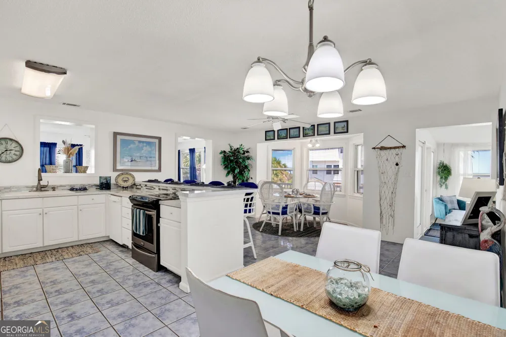 4 13th LN Tybee Island, GA 31328
