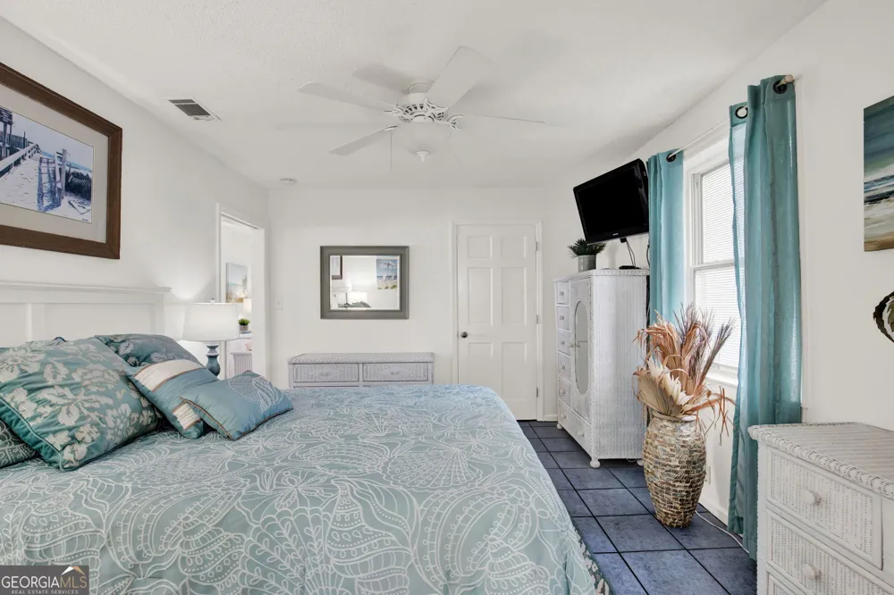 4 13th LN Tybee Island, GA 31328